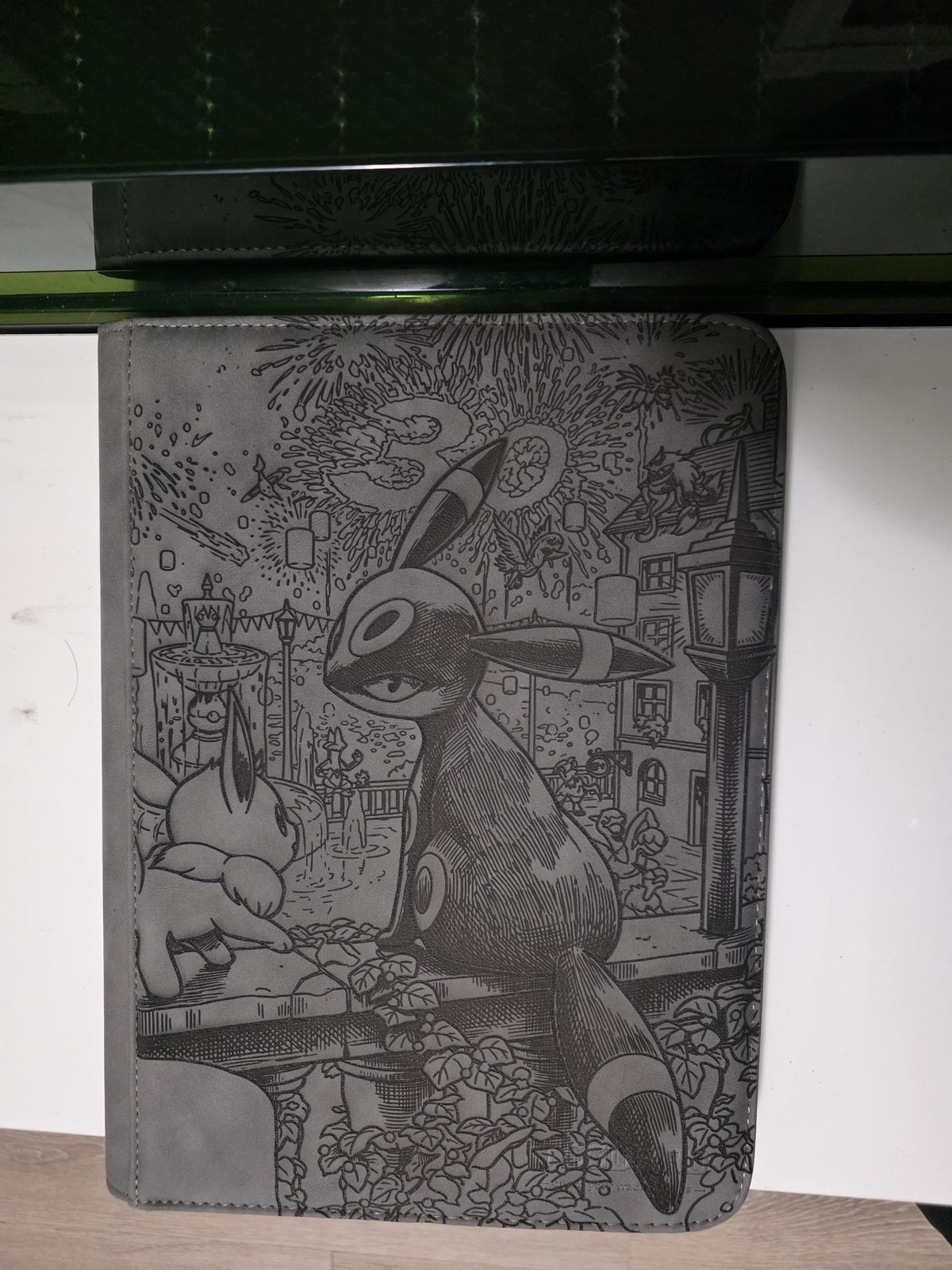 Umbreon 30th Anniversary Trading Card Binder | Pokémon TCG Collector Album